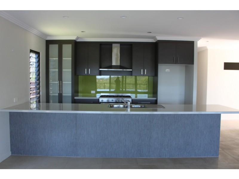 9 Bauhinia st, Boyne Island QLD 4680