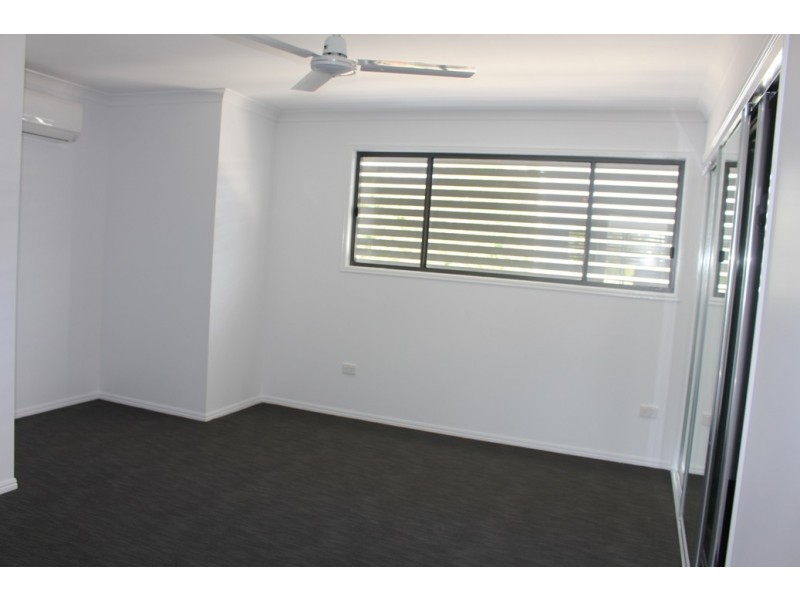 5/3 Crest avenue, Boyne Island QLD 4680