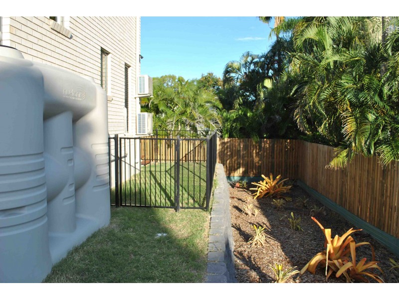 5/3 Crest avenue, Boyne Island QLD 4680