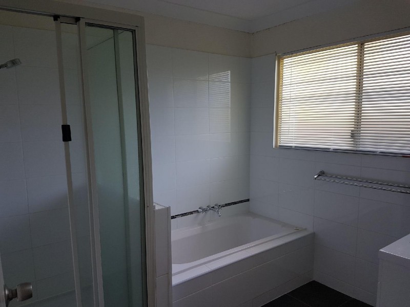 2/32 Lomandra St, Boyne Island QLD 4680