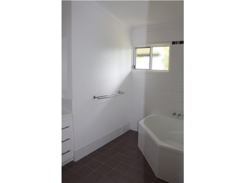 21 Herbertson, Gladstone QLD 4680