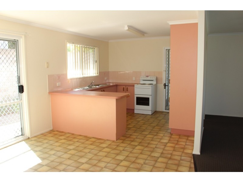 40 Pleasant Avenue, Tannum Sands QLD 4680