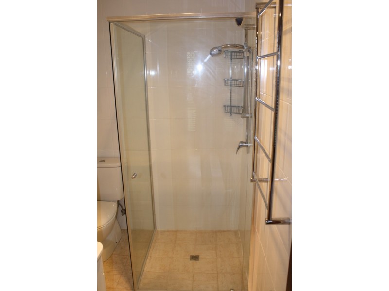 15 Alkina Crescent, Boyne Island QLD 4680