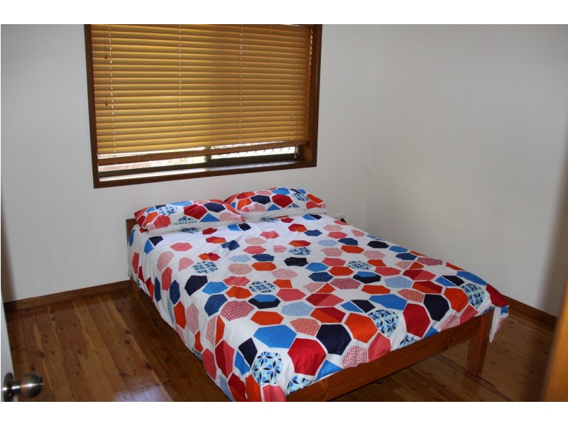 15 Alkina Crescent, Boyne Island QLD 4680