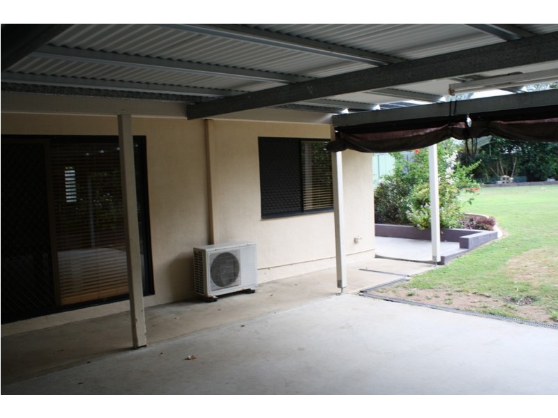 15 Alkina Crescent, Boyne Island QLD 4680