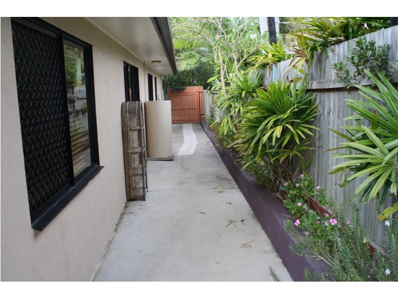 15 Alkina Crescent, Boyne Island QLD 4680