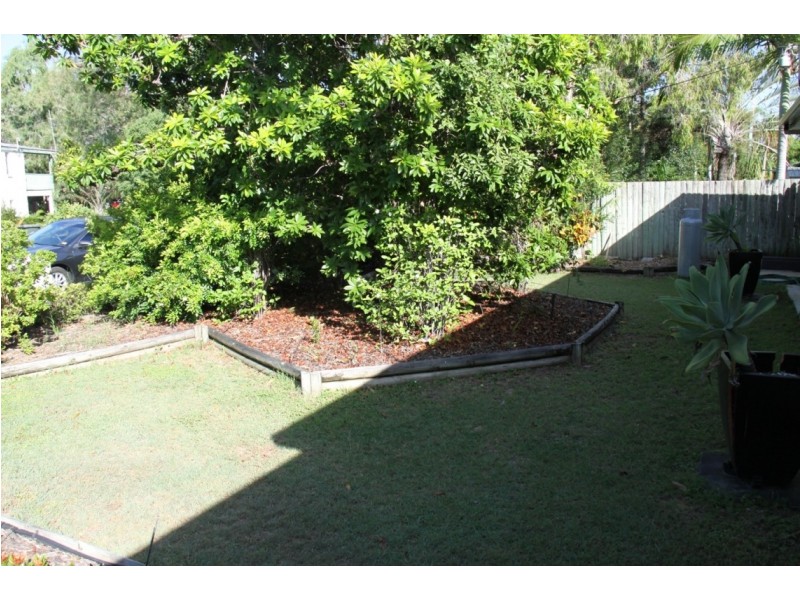 15 Alkina Crescent, Boyne Island QLD 4680