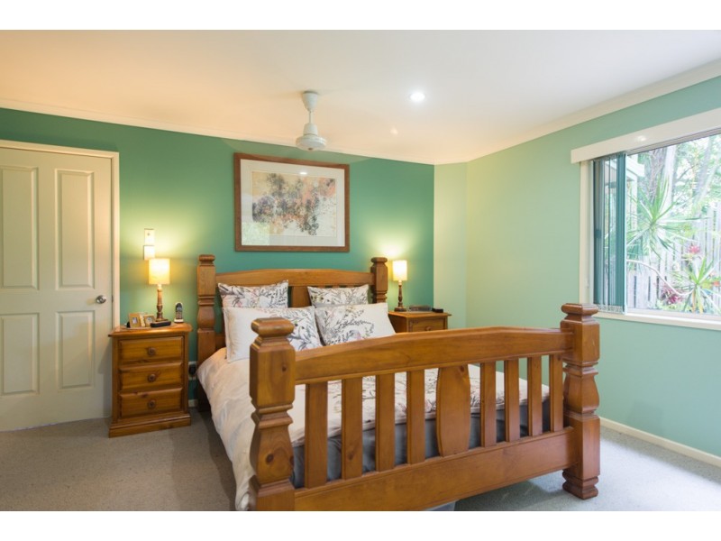 28 Helen Cres, Wurdong Heights QLD 4680