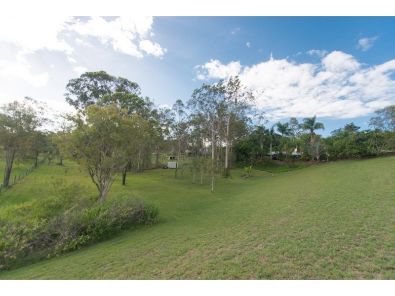28 Helen Cres, Wurdong Heights QLD 4680