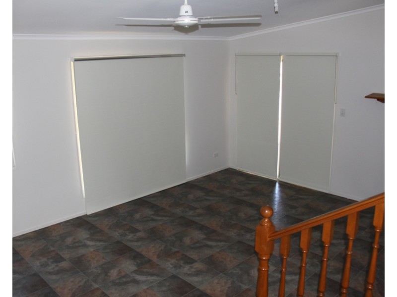 6 Hayes Avenue, Boyne Island QLD 4680