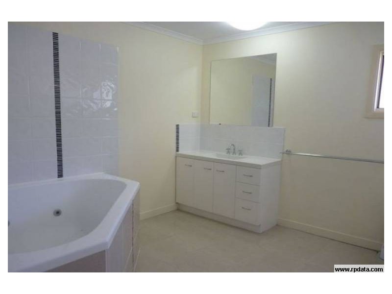 7 Kardum, Wurdong Heights QLD 4680