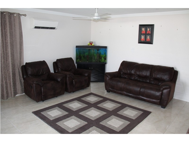 3 Wanda Drive, Boyne Island QLD 4680