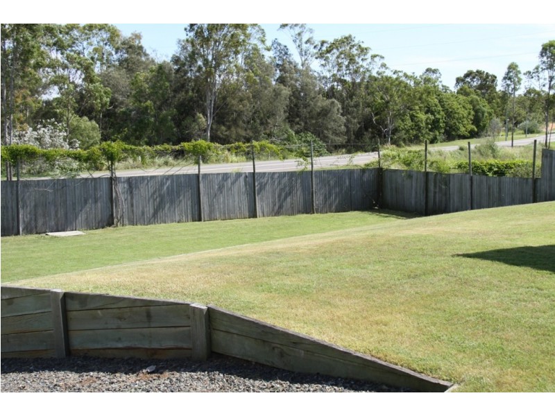 14 Golf View Drive, Boyne Island QLD 4680