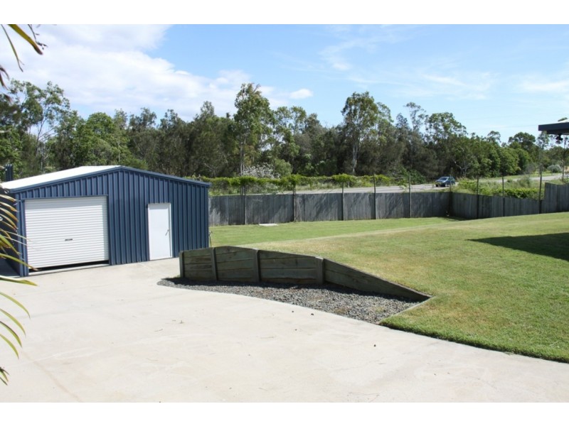 14 Golf View Drive, Boyne Island QLD 4680