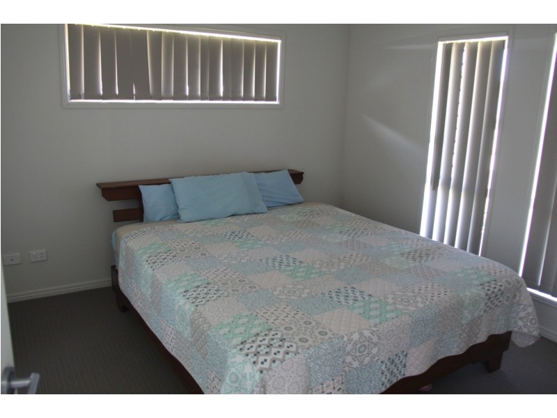 11 Bendee Street, Glen Eden QLD 4680