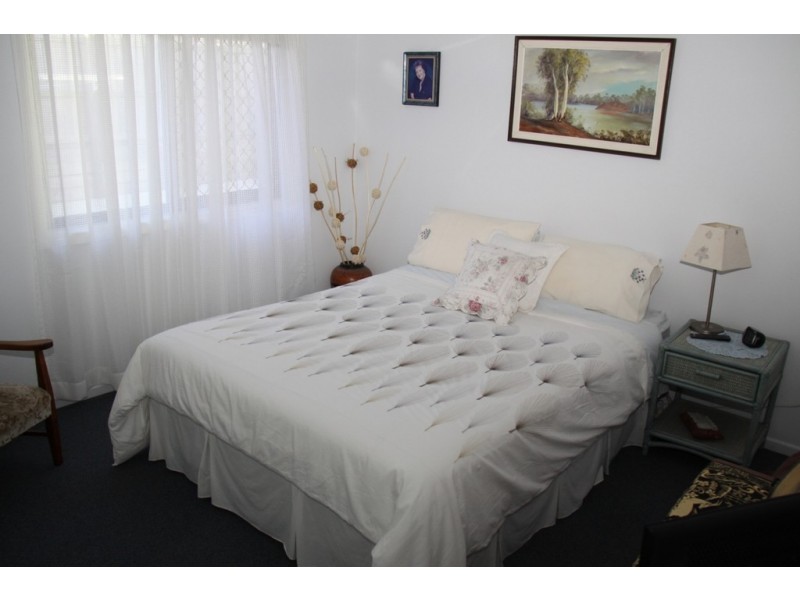 25 Bauhinia Street, Boyne Island QLD 4680