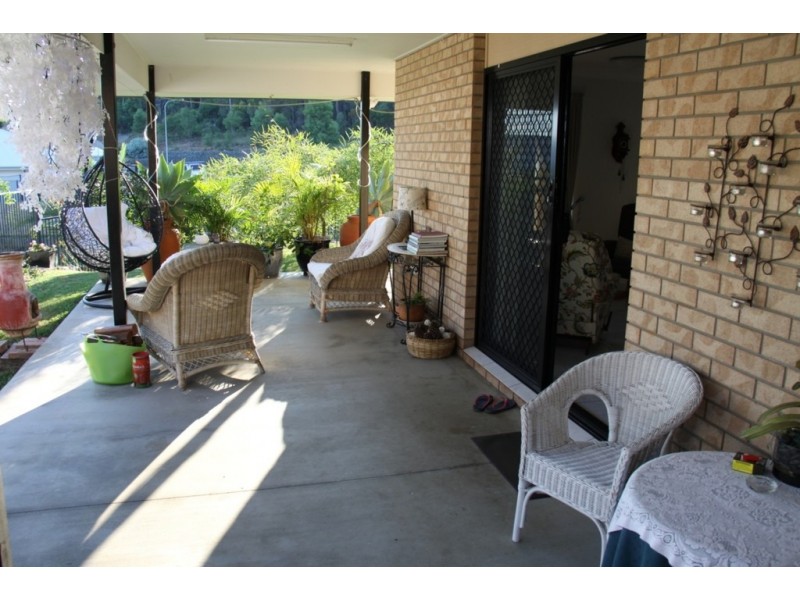 25 Bauhinia Street, Boyne Island QLD 4680