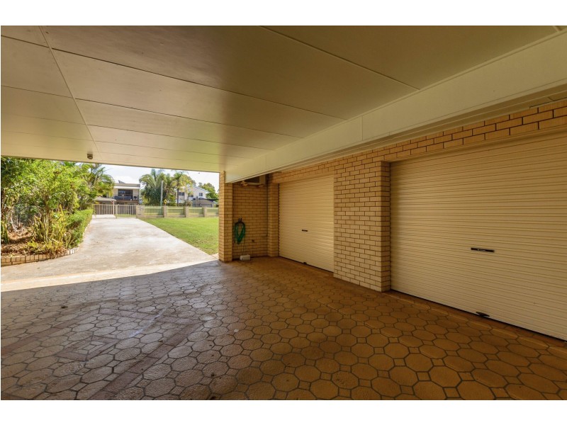 6 The Oaks Road, Tannum Sands QLD 4680