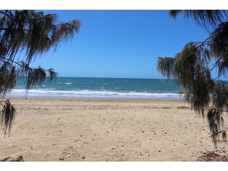 1/27 Beach Avenue, Tannum Sands QLD 4680