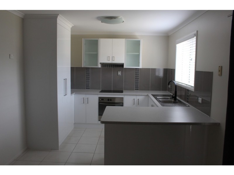 24 Bingera Street, Clinton QLD 4680