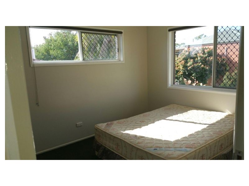 24 Bingera Street, Clinton QLD 4680