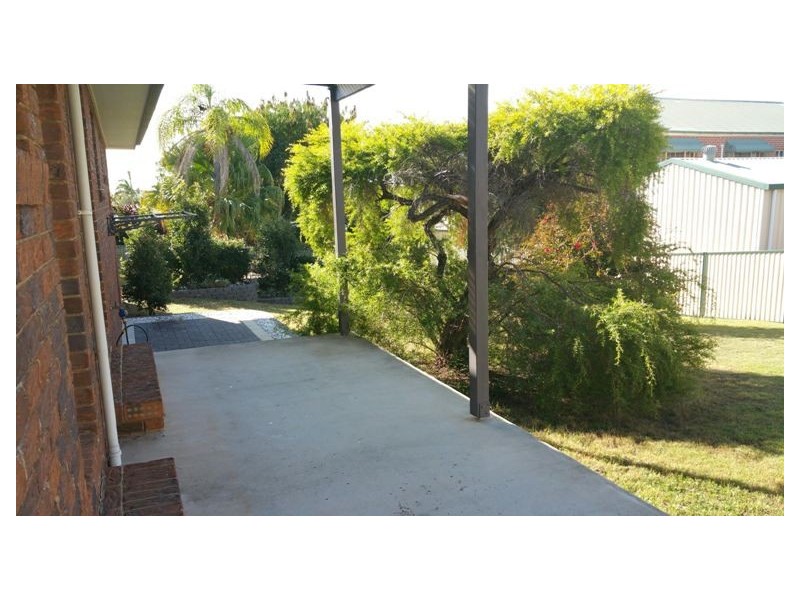24 Bingera Street, Clinton QLD 4680