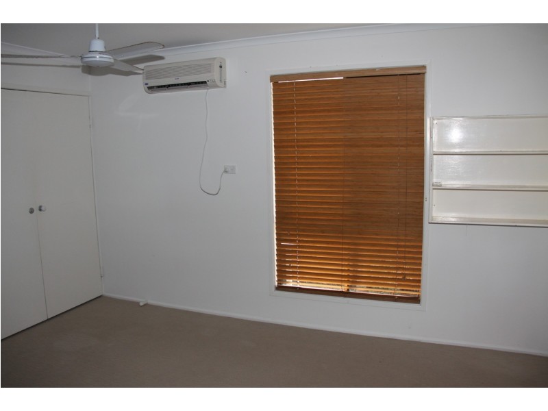 24a Sayre Crescent, Boyne Island QLD 4680
