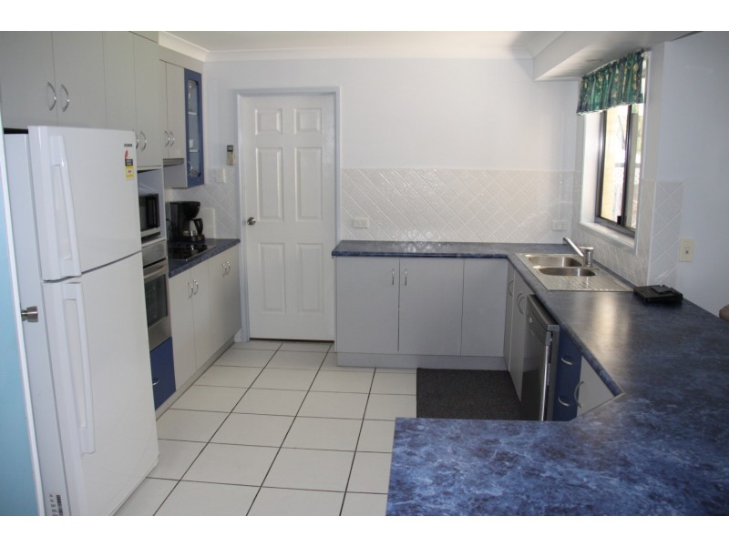 10 Dunn Street, Tannum Sands QLD 4680