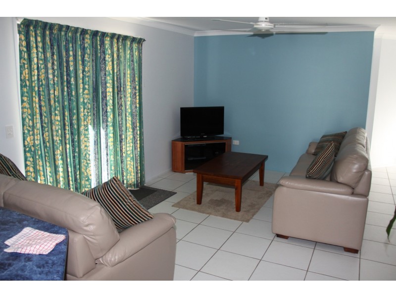 10 Dunn Street, Tannum Sands QLD 4680