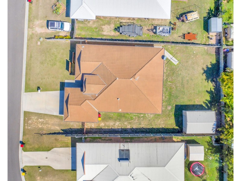 41 Golf View Drive, Boyne Island QLD 4680