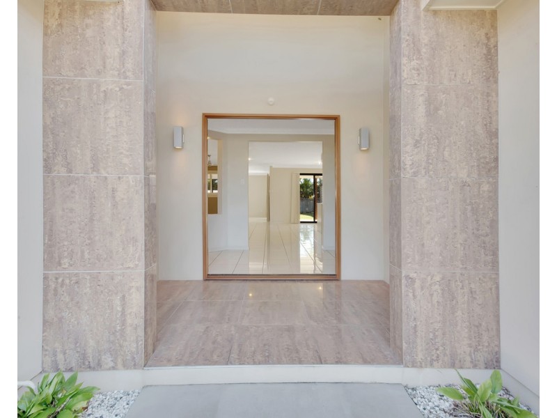 41 Golf View Drive, Boyne Island QLD 4680