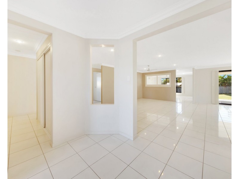 41 Golf View Drive, Boyne Island QLD 4680