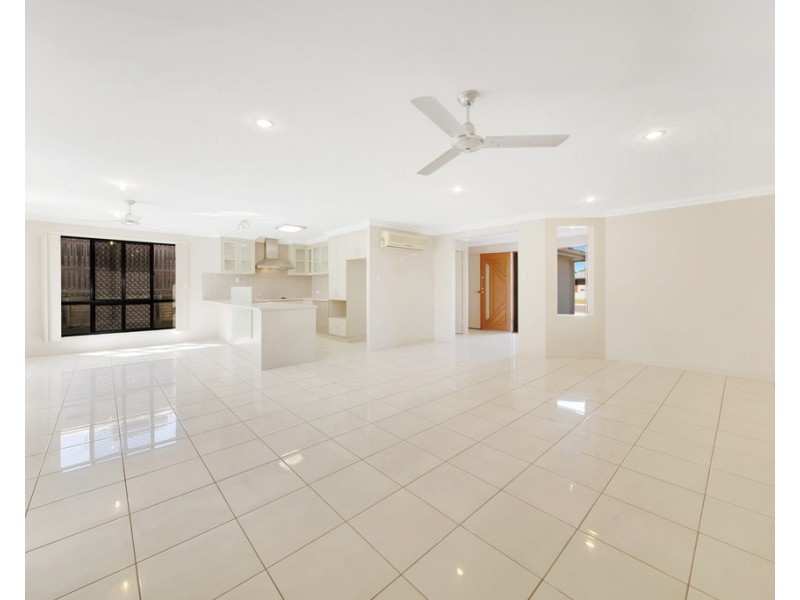 41 Golf View Drive, Boyne Island QLD 4680