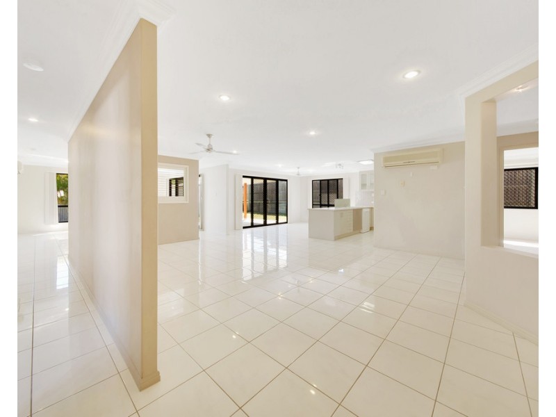 41 Golf View Drive, Boyne Island QLD 4680