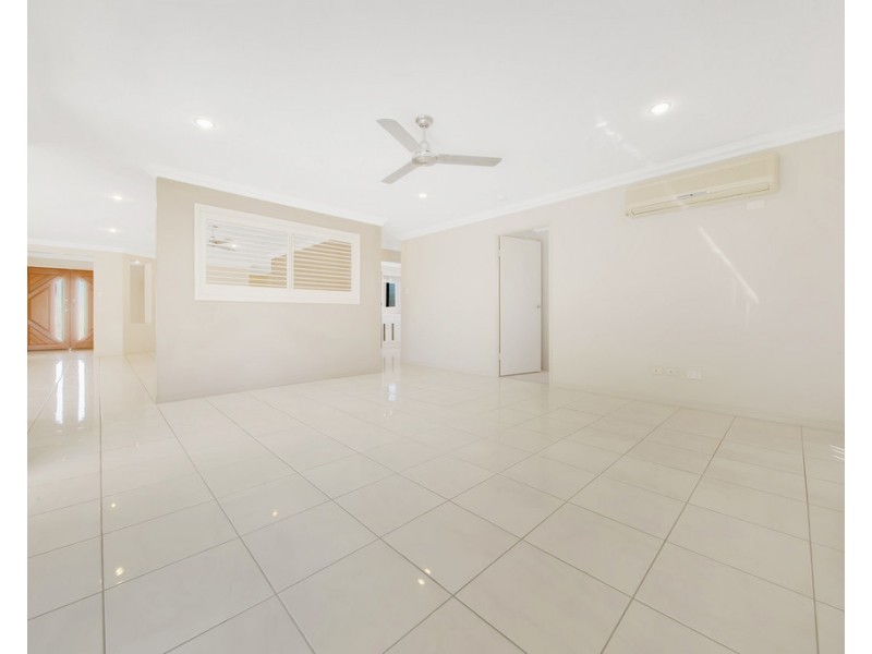 41 Golf View Drive, Boyne Island QLD 4680