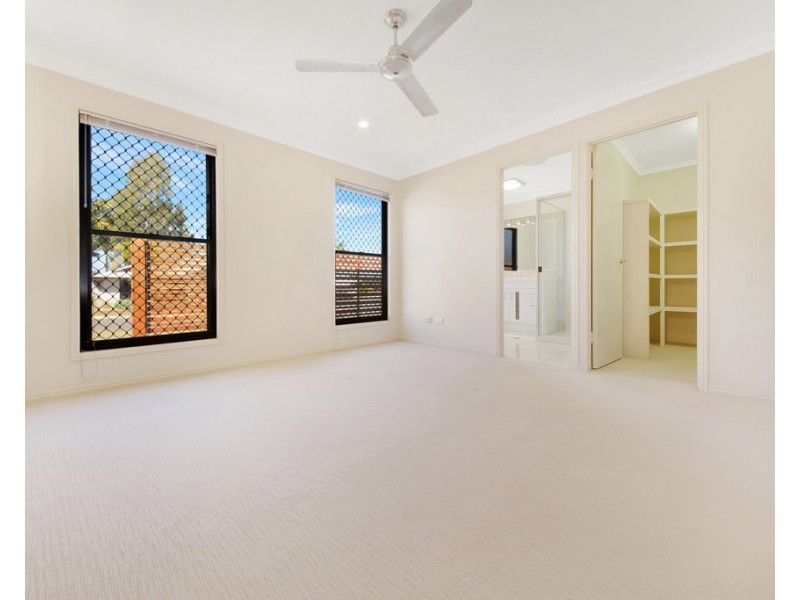 41 Golf View Drive, Boyne Island QLD 4680