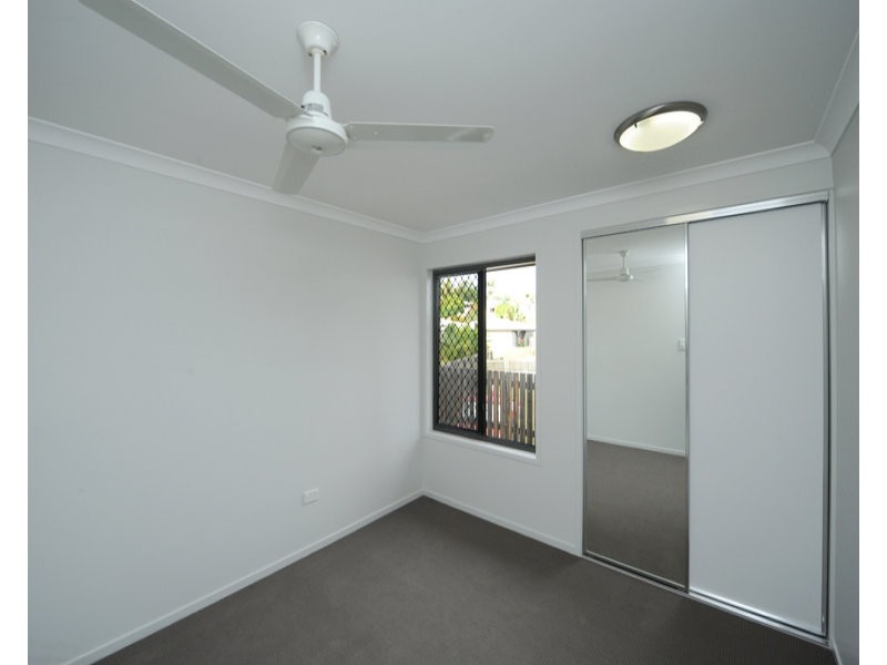 8 Valley way, Boyne Island QLD 4680