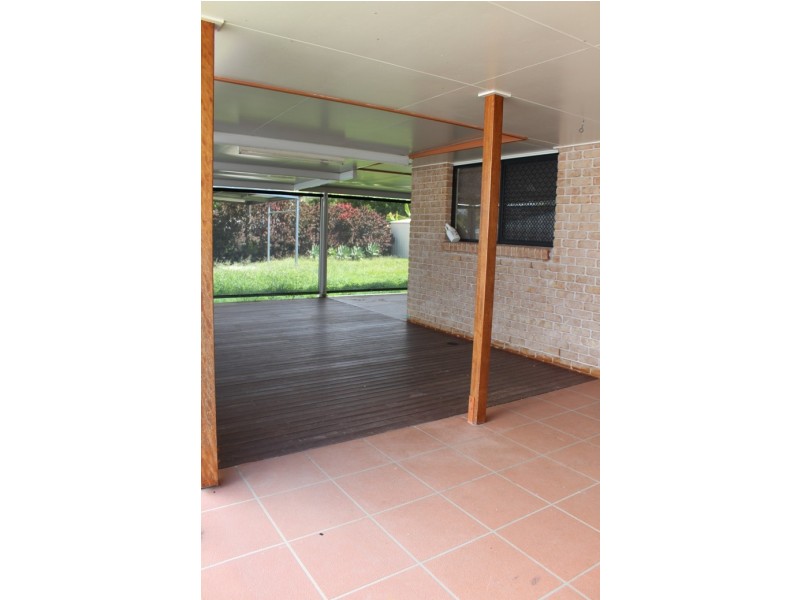 27 Cremorne dr, Tannum Sands QLD 4680