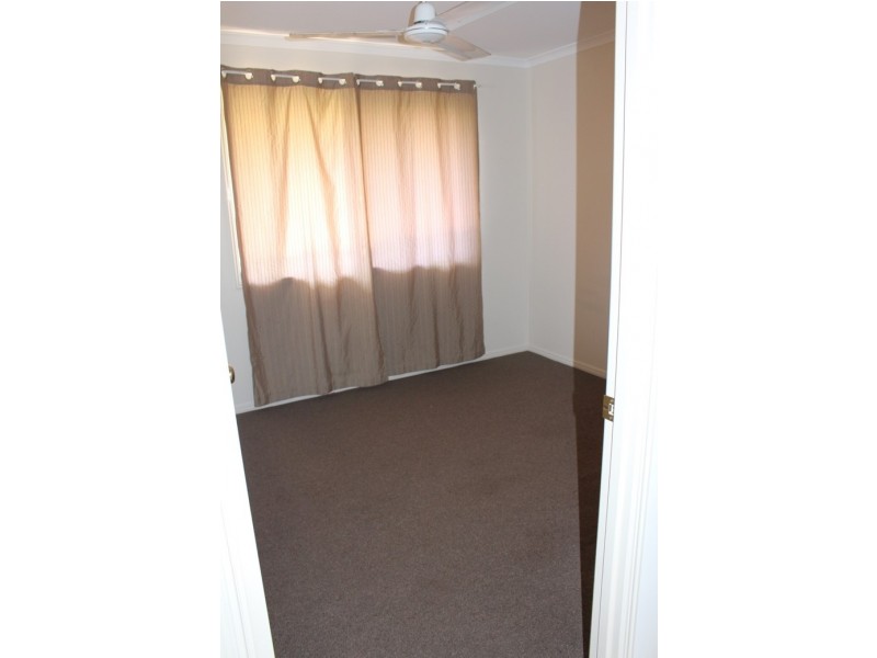 27 Cremorne dr, Tannum Sands QLD 4680