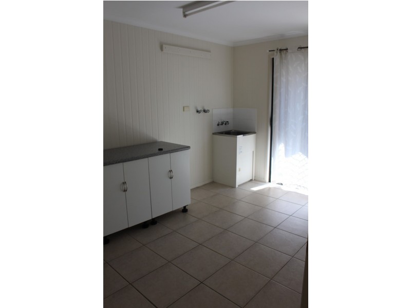 27 Cremorne dr, Tannum Sands QLD 4680