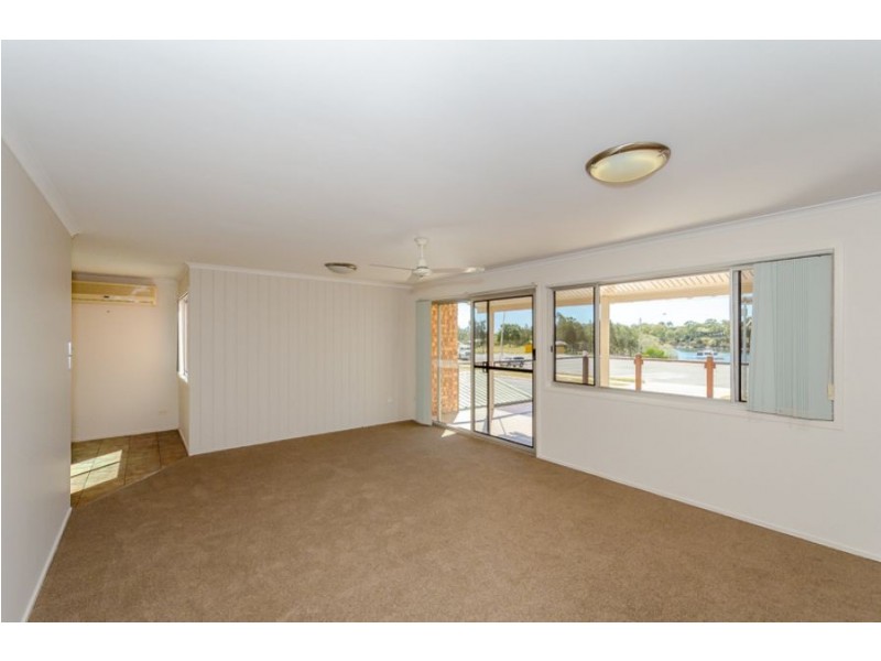 109 tarcoola, Boyne Island QLD 4680