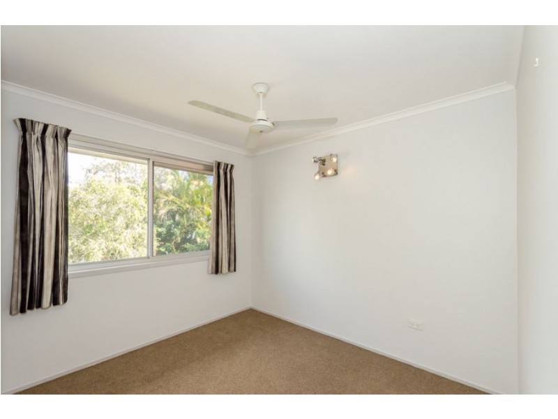 109 tarcoola, Boyne Island QLD 4680
