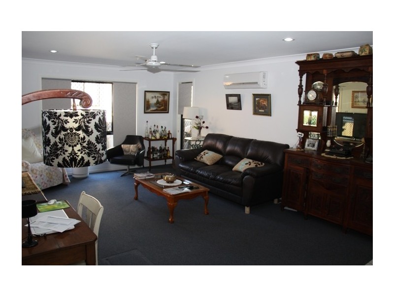 25 Bauhinia st, Boyne Island QLD 4680