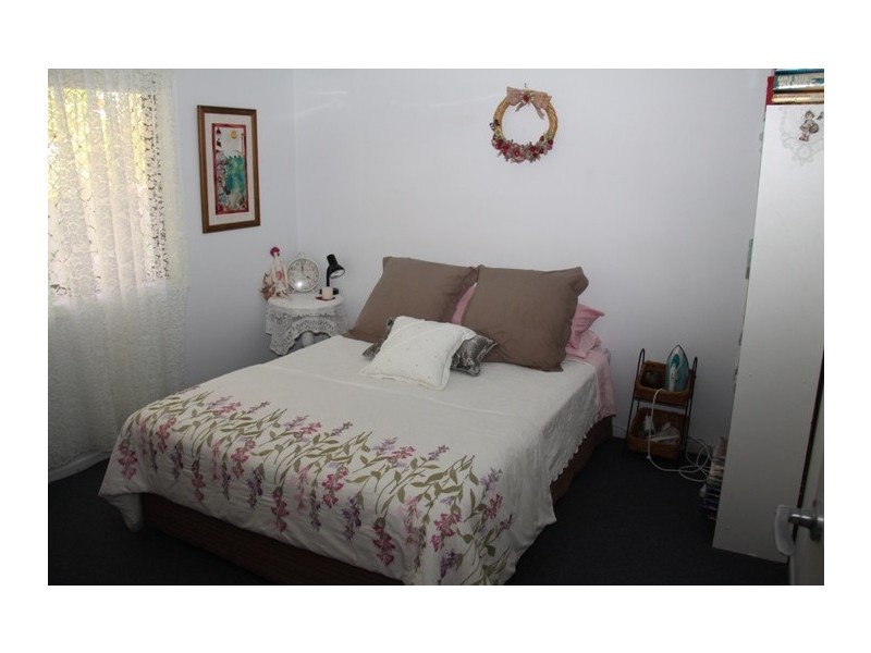 25 Bauhinia st, Boyne Island QLD 4680