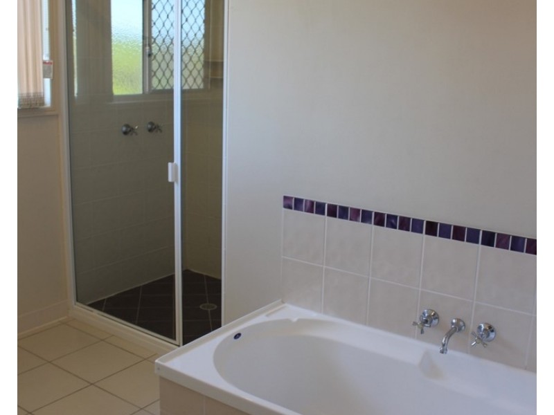 5 Stitt Close, Glen Eden QLD 4680