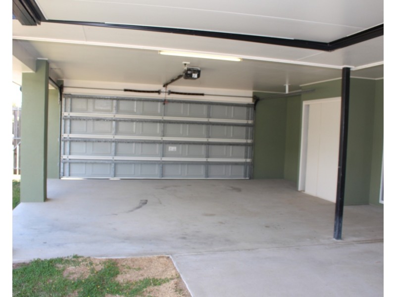 5 Stitt Close, Glen Eden QLD 4680