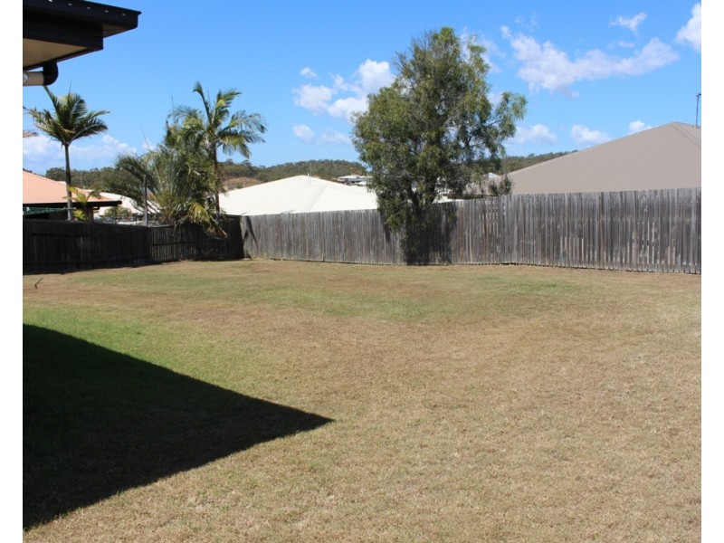 5 Stitt Close, Glen Eden QLD 4680