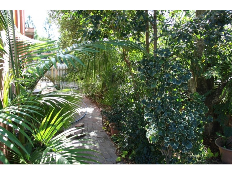 13 Groper Street, Tannum Sands QLD 4680