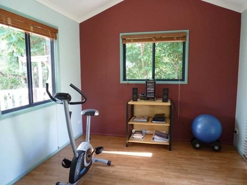 3 Alpine Ave, Boyne Island QLD 4680