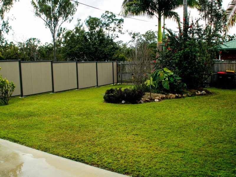 6 Kent Street, Bororen QLD 4678